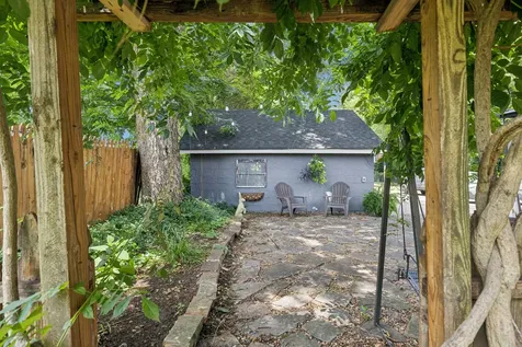 1308 Hampshire Pike Columbia TN 38401