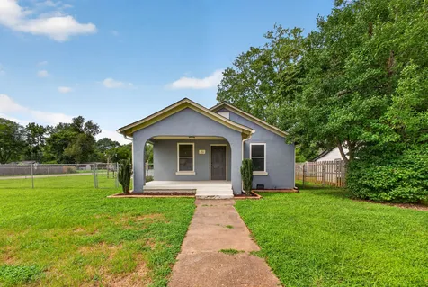 502 5th Street Lawrenceburg TN 38464