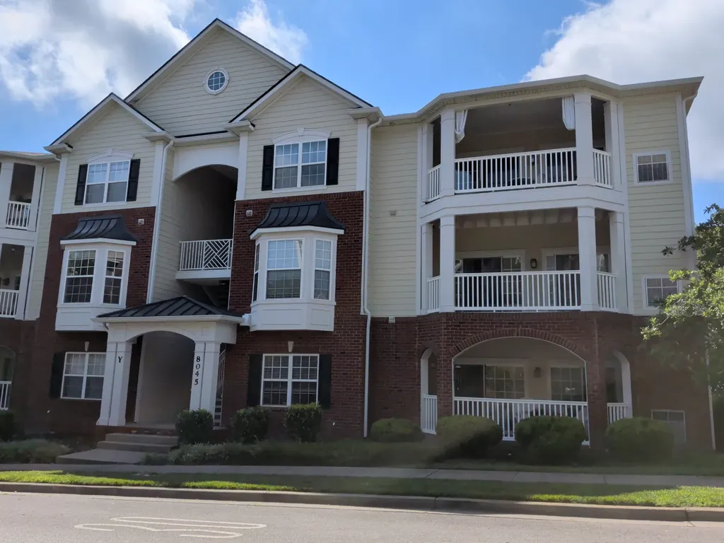 8045 Bienville Drive Nashville TN 37211
