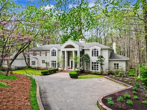 9 Windwood Drive Jackson TN 38305
