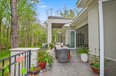 9 Windwood Drive Jackson TN 38305