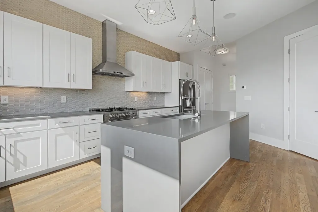 118B Fern Avenue Nashville TN 37207