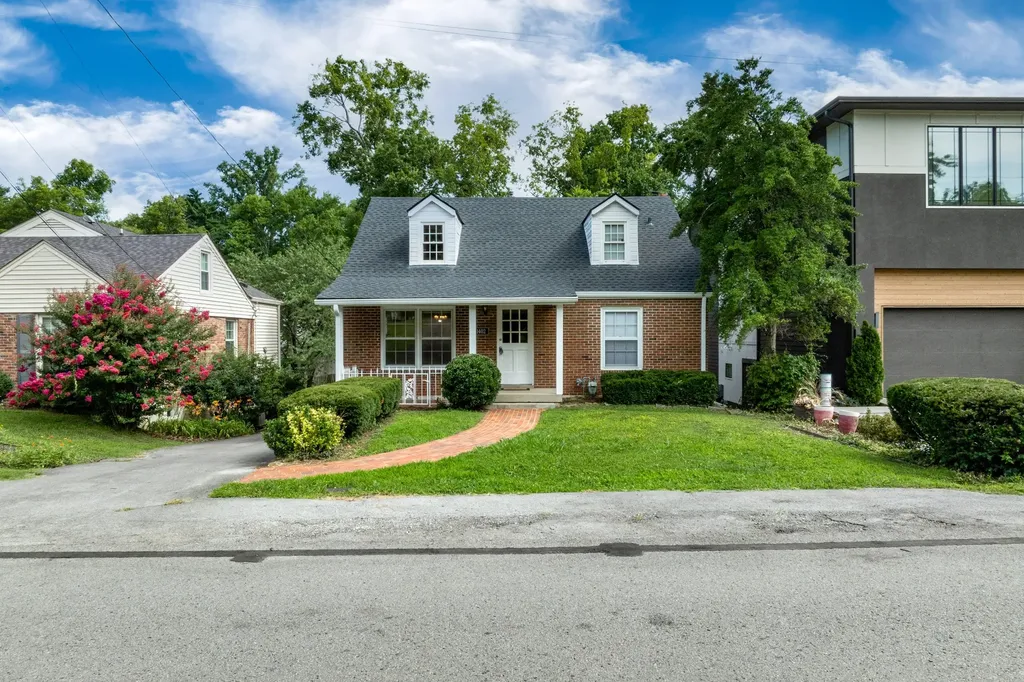 1402 Grandview Drive Nashville TN 37215