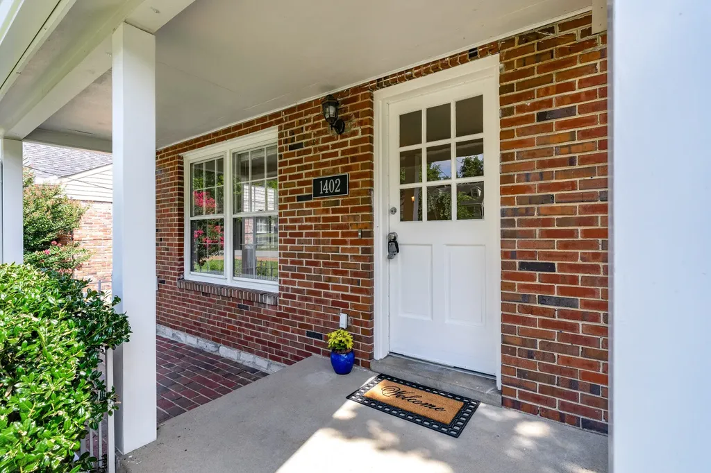 1402 Grandview Drive Nashville TN 37215