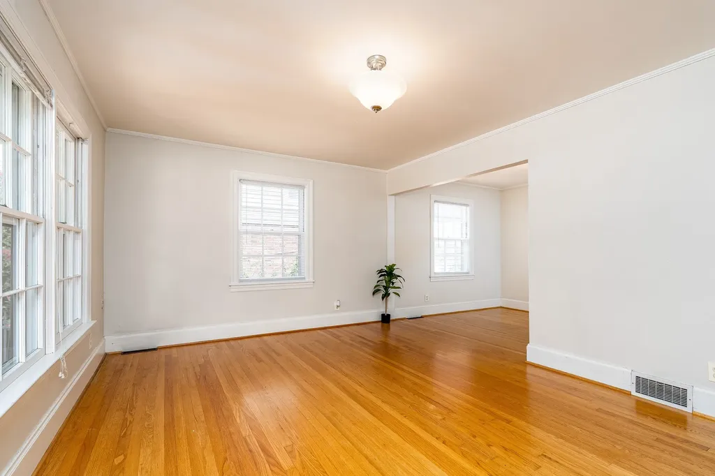 1402 Grandview Drive Nashville TN 37215