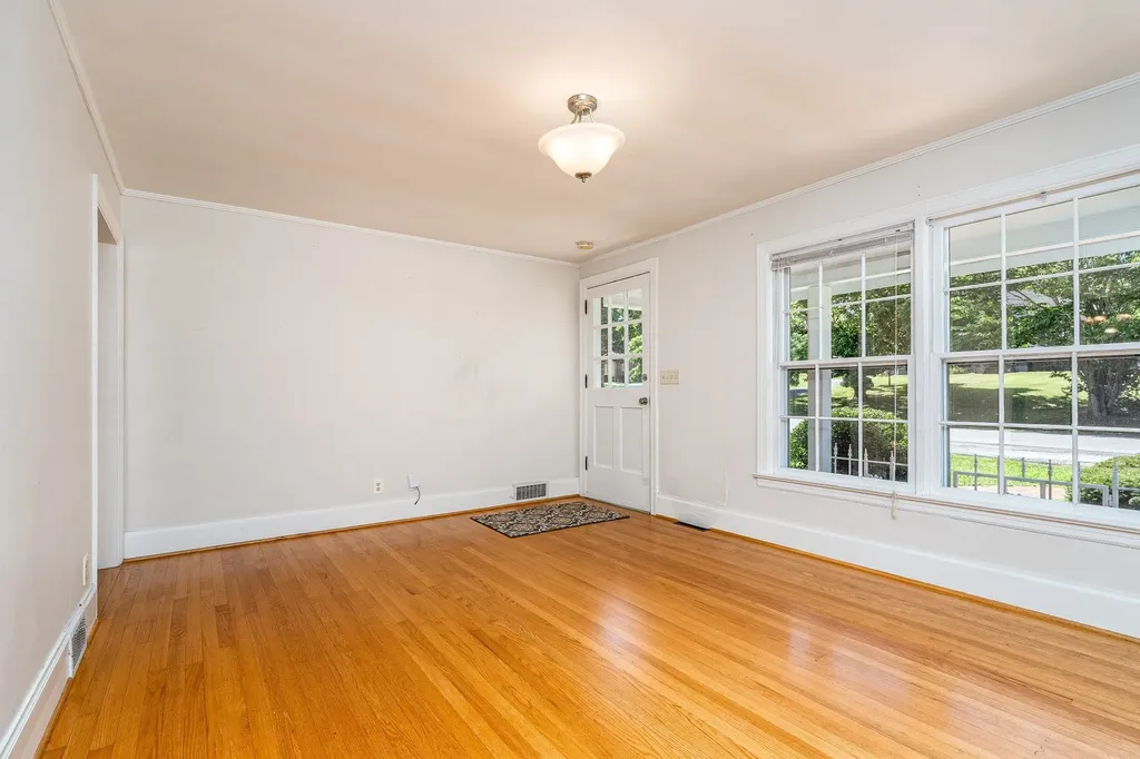 1402 Grandview Drive Nashville TN 37215