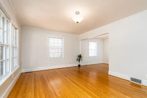 1402 Grandview Drive Nashville TN 37215