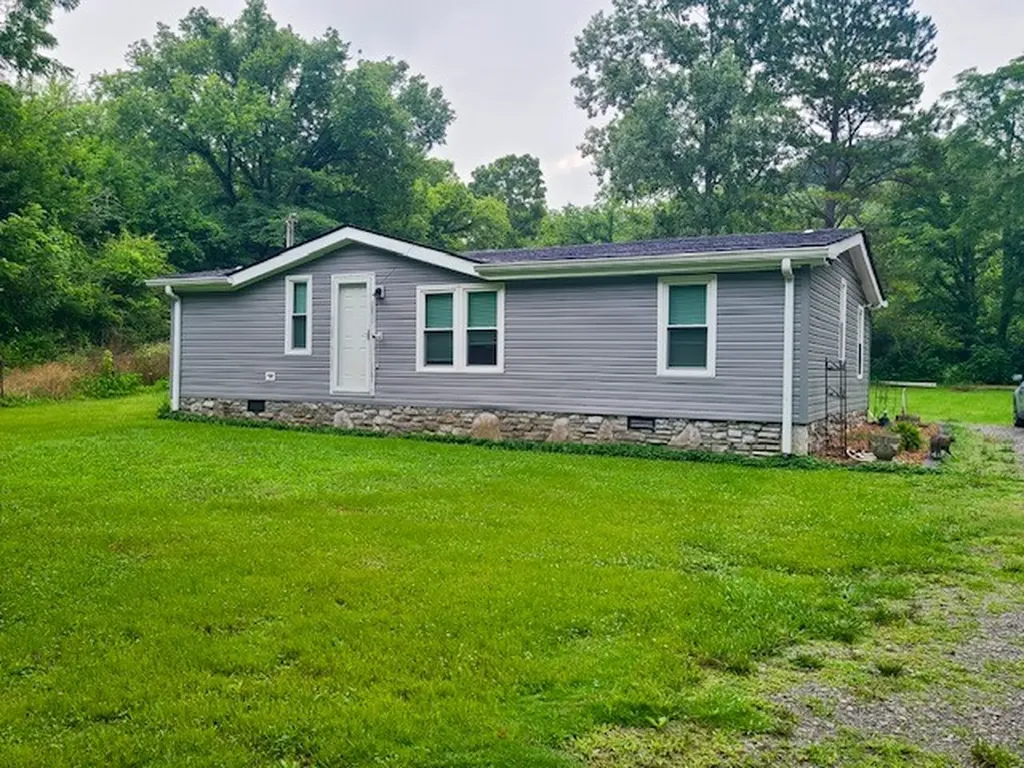 1640 Allen Brown Road Belfast TN 37019