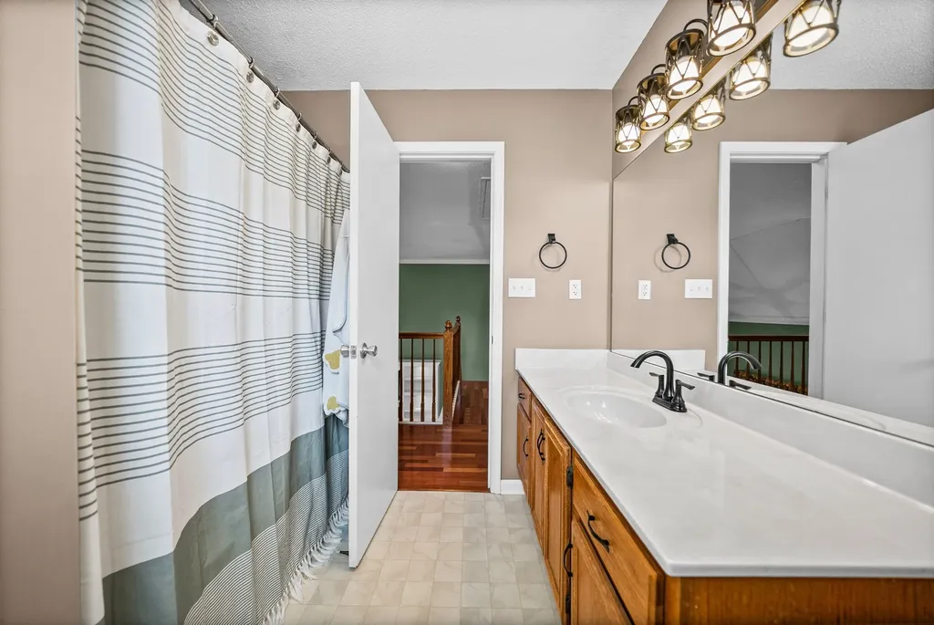 822 Creek Stone Drive Clarksville TN 37040