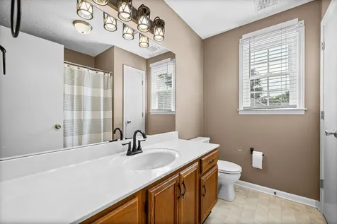 822 Creek Stone Drive Clarksville TN 37040