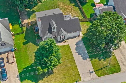 822 Creek Stone Drive Clarksville TN 37040