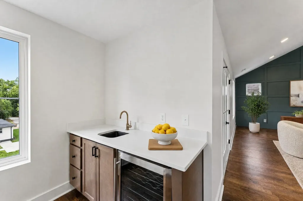 339 Gatewood Avenue Nashville TN 37207