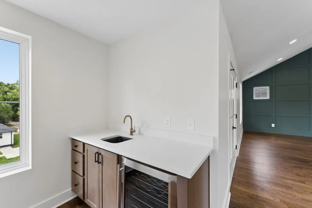 339 Gatewood Avenue Nashville TN 37207
