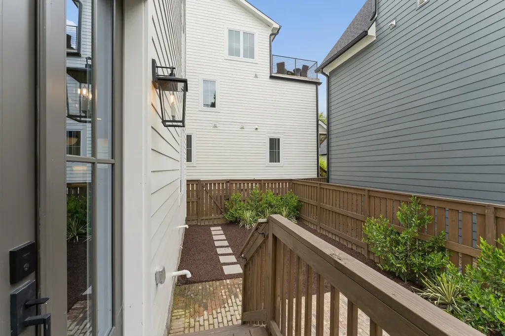 339 Gatewood Avenue Nashville TN 37207