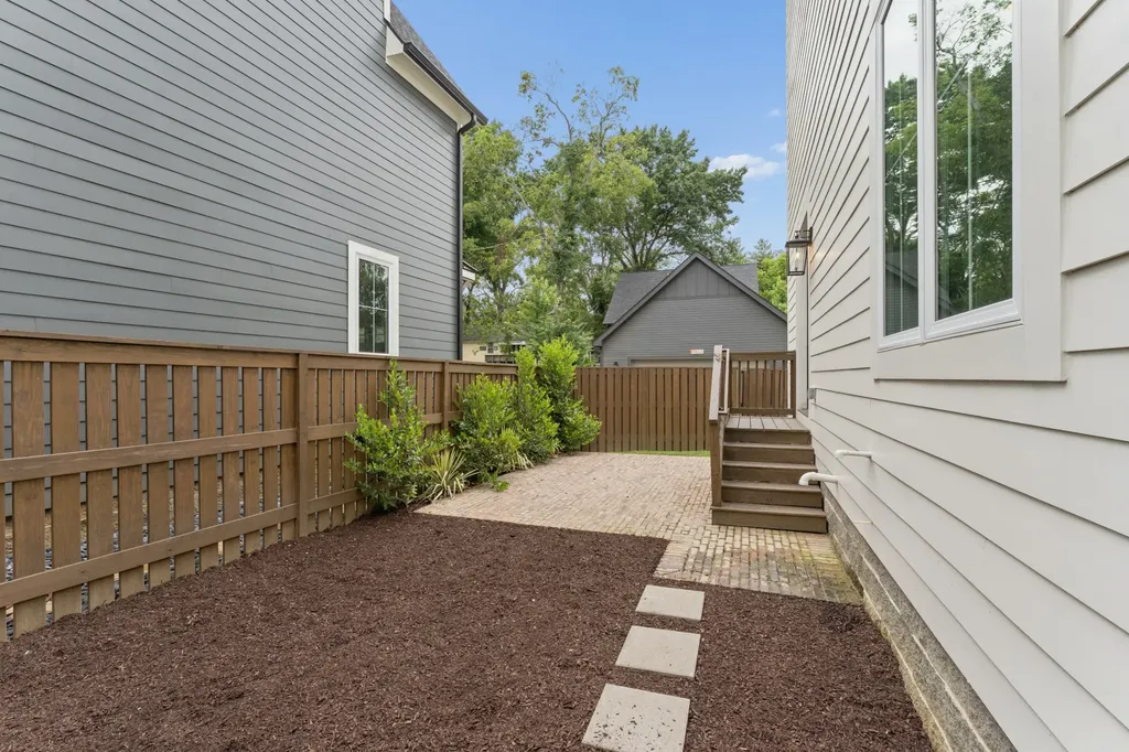 339 Gatewood Avenue Nashville TN 37207