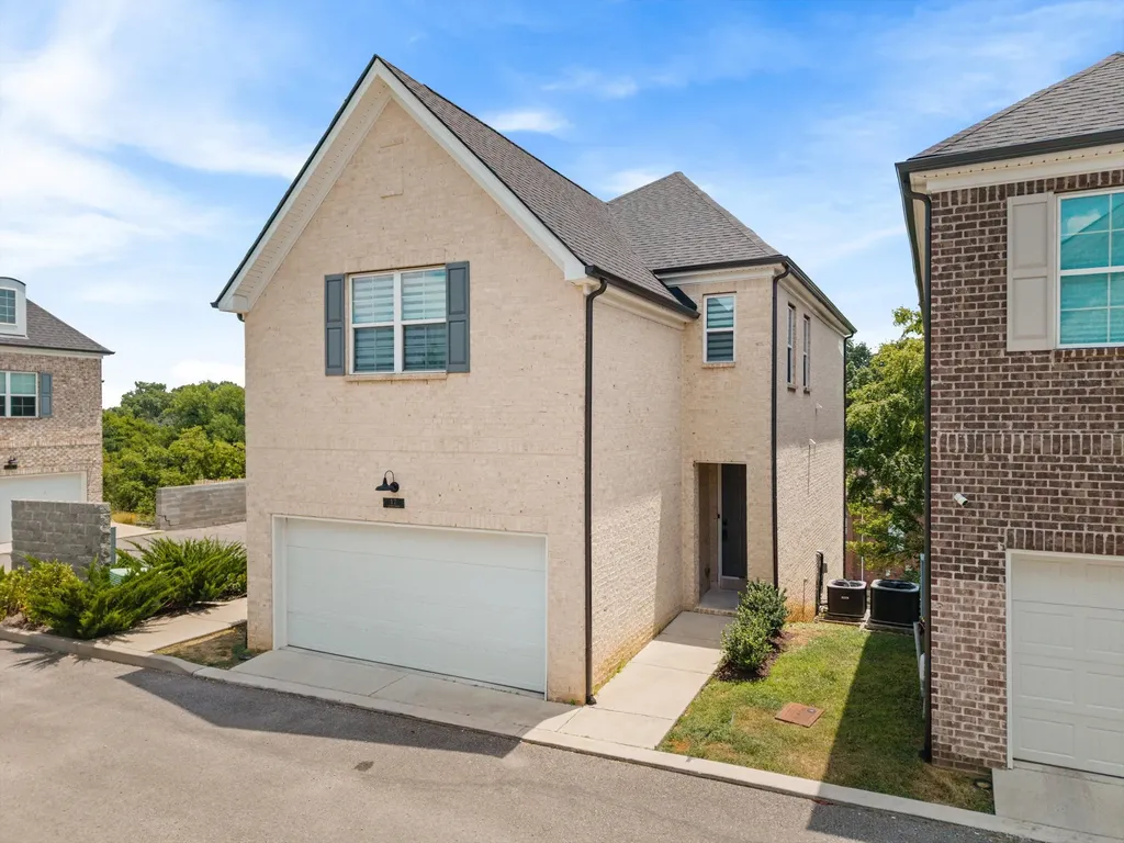 2656 Lakevilla Drive Nashville TN 37217