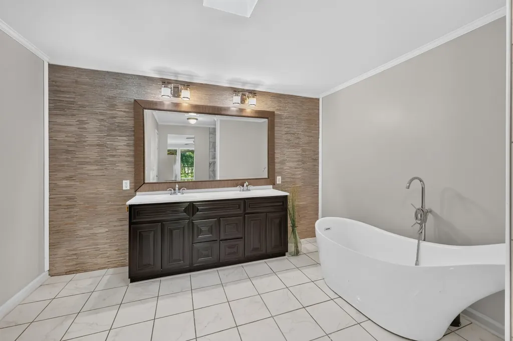 2388 Bear Creek Pike Columbia TN 38401