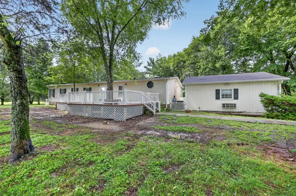 2388 Bear Creek Pike Columbia TN 38401