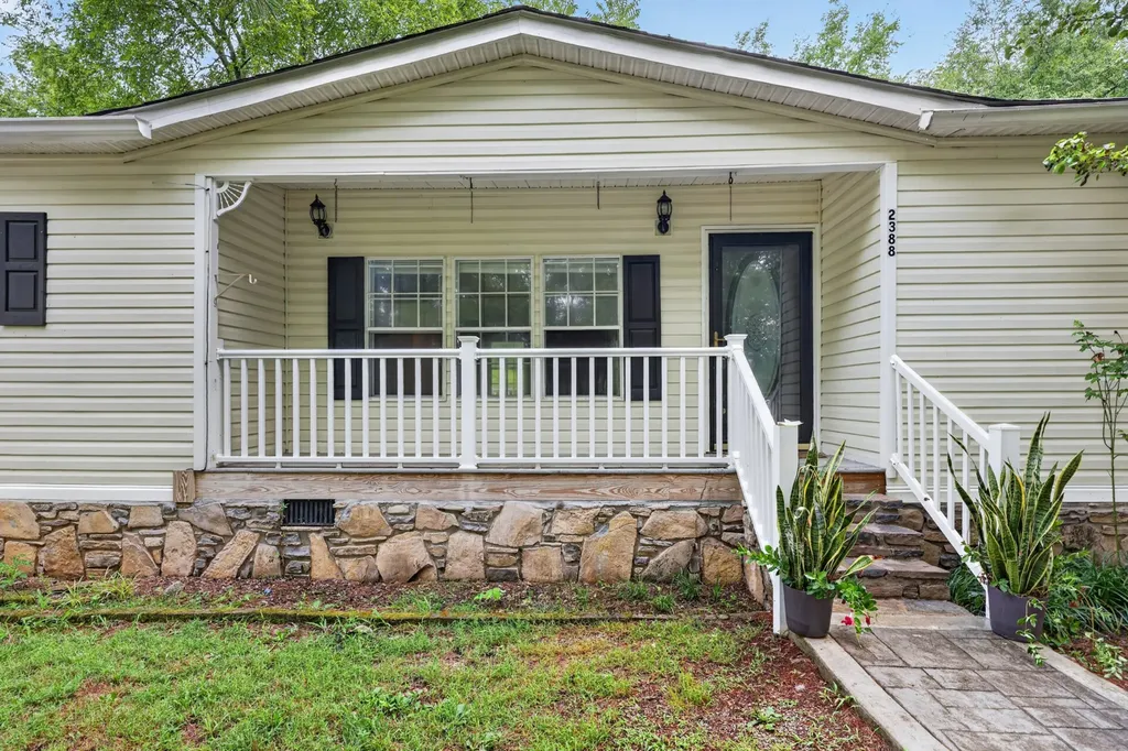 2388 Bear Creek Pike Columbia TN 38401