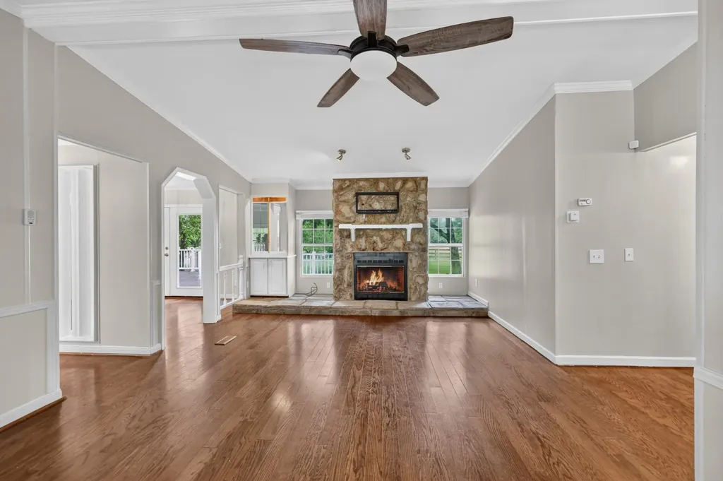 2388 Bear Creek Pike Columbia TN 38401
