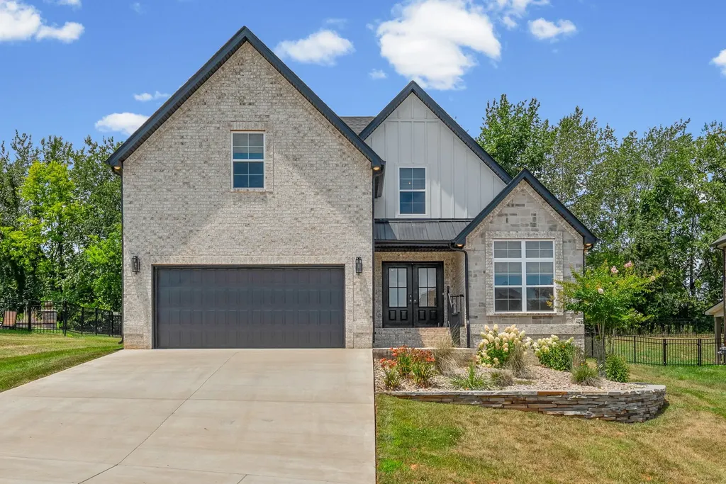 365 Frontier Drive Clarksville TN 37043