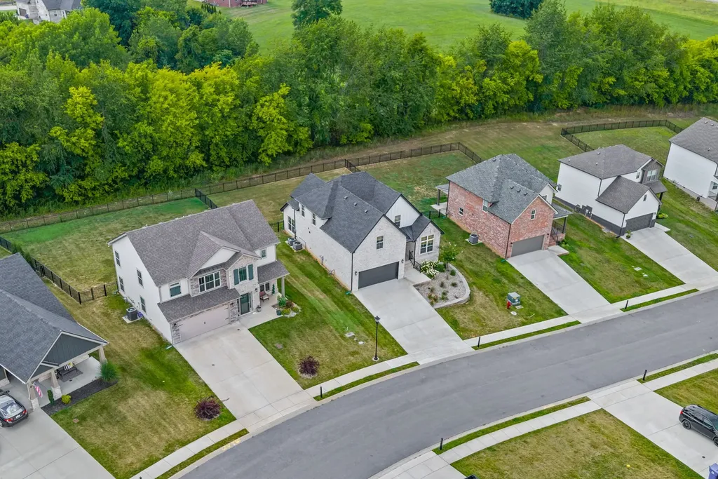 365 Frontier Drive Clarksville TN 37043