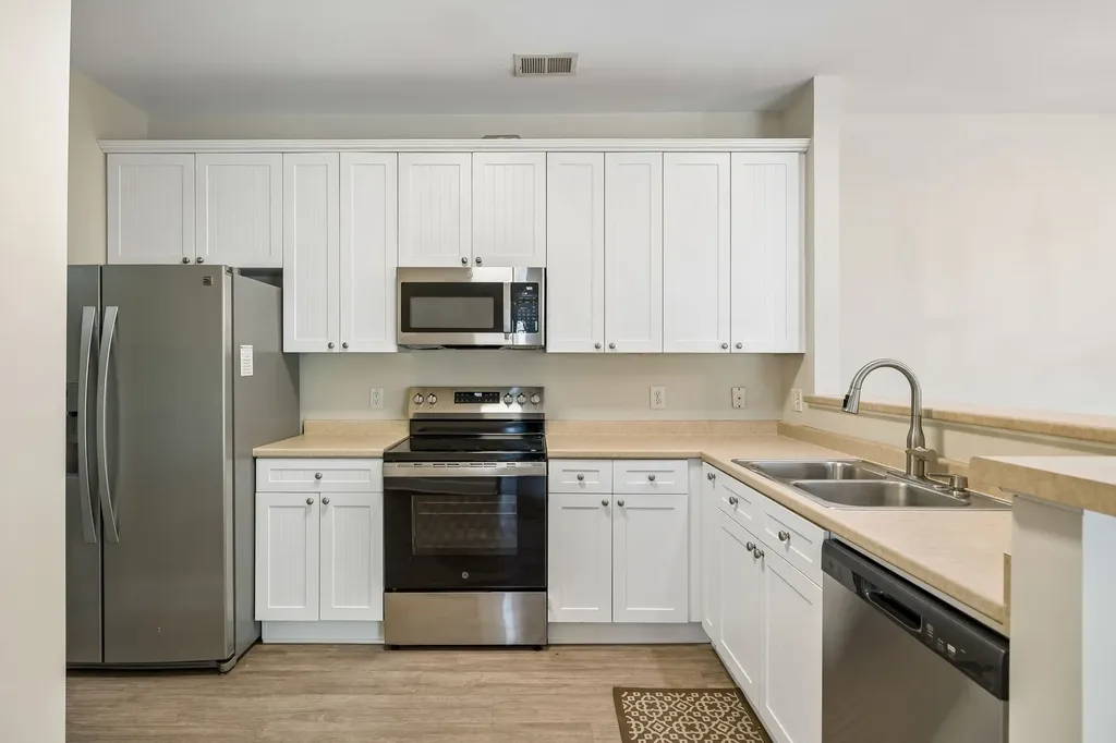 7005 Lenox Village Drive Nashville TN 37211