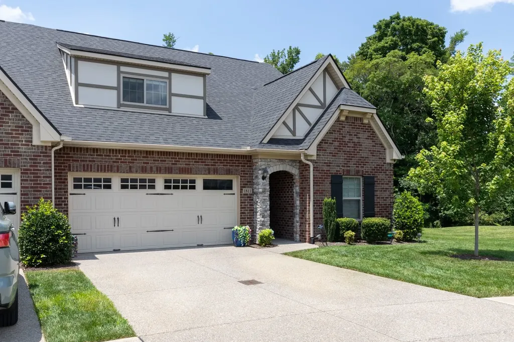 1811 Ravenwood Court Lebanon TN 37090