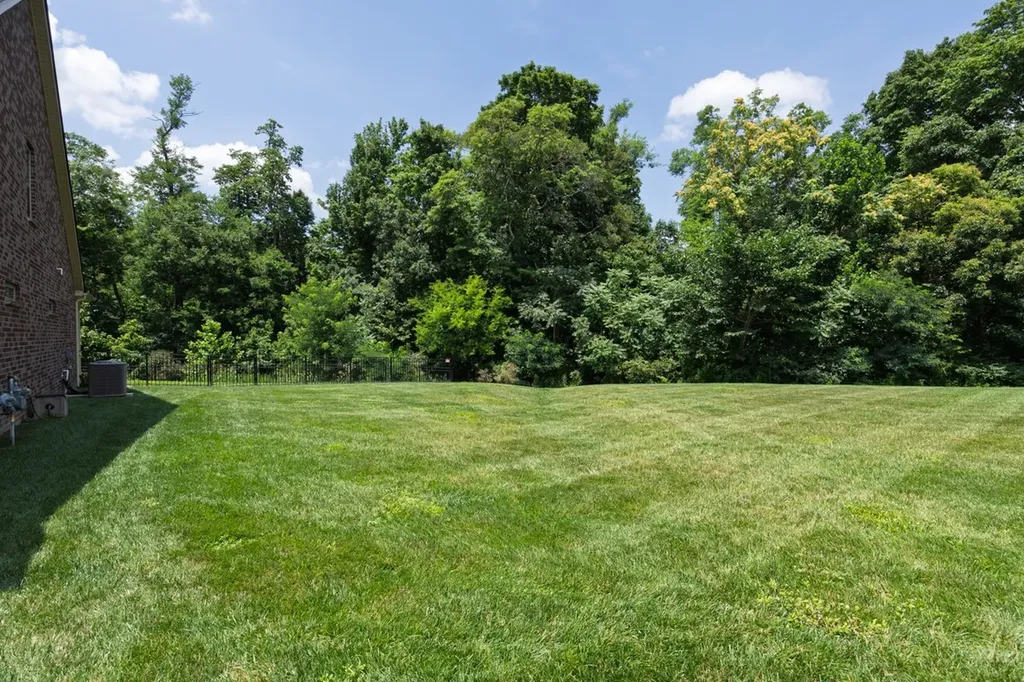 1811 Ravenwood Court Lebanon TN 37090