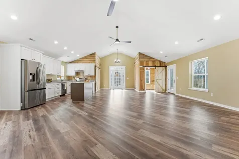 776 Norris Hollow Road Vanleer TN 37181