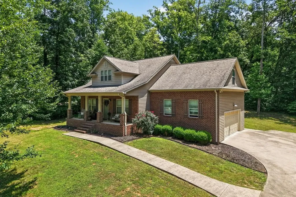 7117 Coleman Circle Baxter TN 38544
