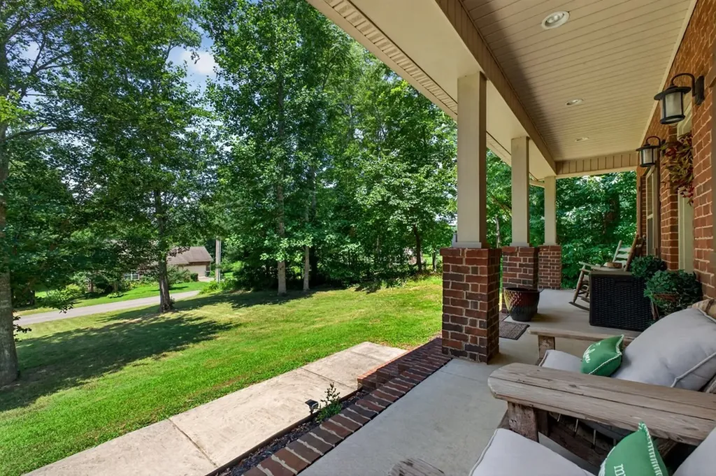 7117 Coleman Circle Baxter TN 38544