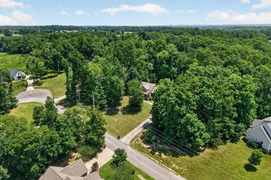 7117 Coleman Circle Baxter TN 38544