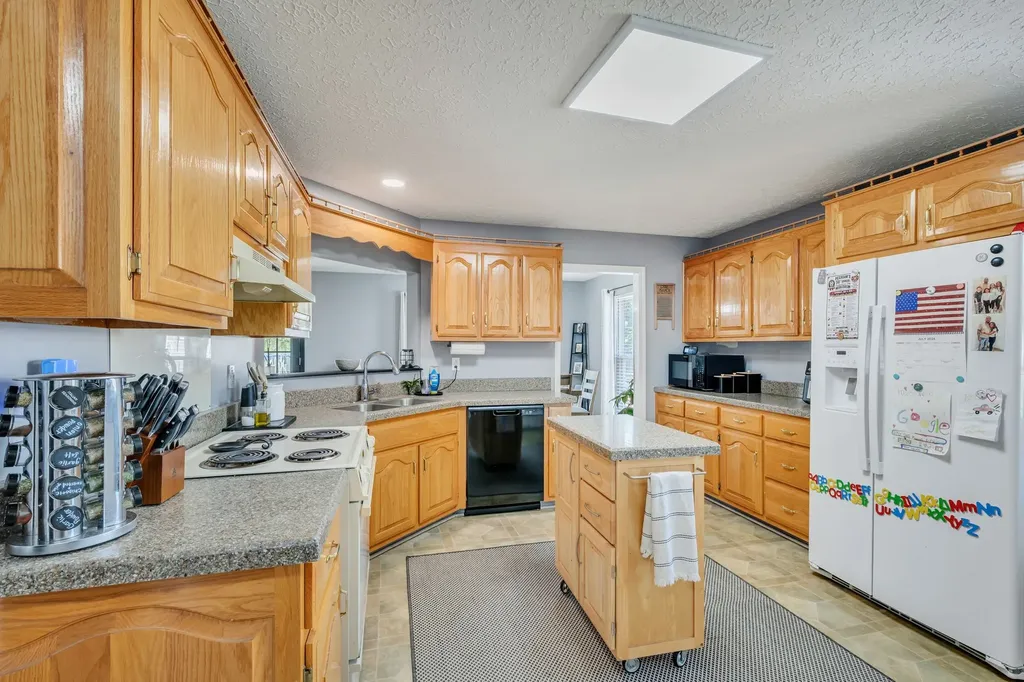 567 Bluff View Drive Pegram TN 37143