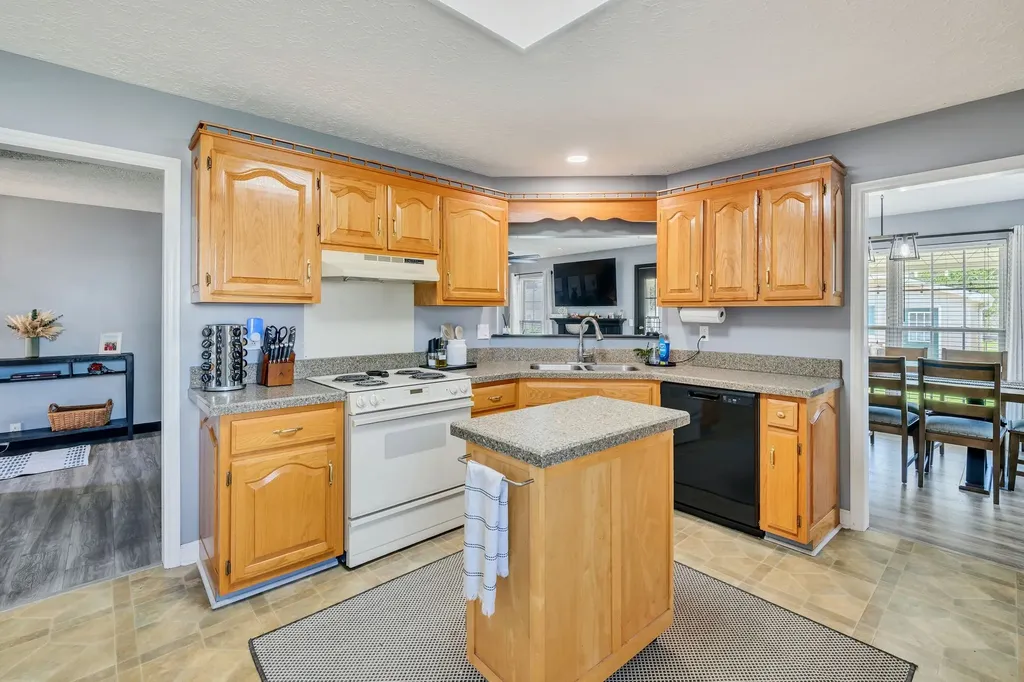 567 Bluff View Drive Pegram TN 37143