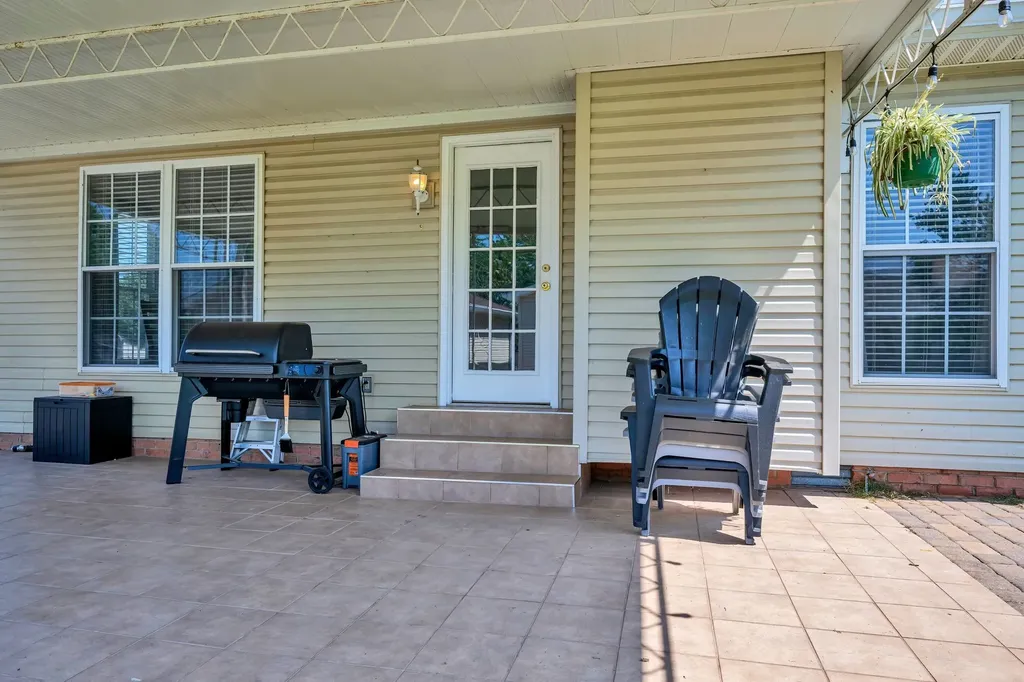 567 Bluff View Drive Pegram TN 37143