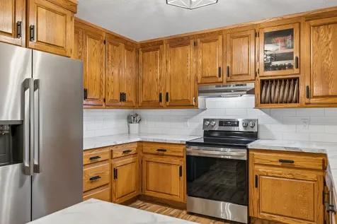 4574 Hampshire Pike Hampshire TN 38461