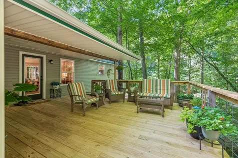 4574 Hampshire Pike Hampshire TN 38461