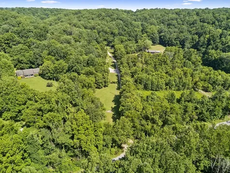 4574 Hampshire Pike Hampshire TN 38461