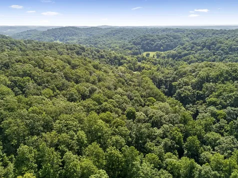 4574 Hampshire Pike Hampshire TN 38461