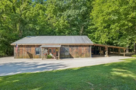 4574 Hampshire Pike Hampshire TN 38461