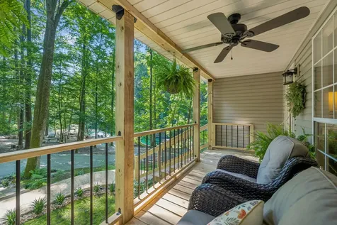 4574 Hampshire Pike Hampshire TN 38461