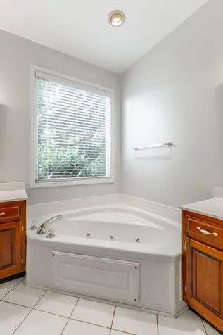 44 S Links Drive Ringgold GA 30736