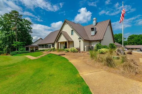 44 S Links Drive Ringgold GA 30736