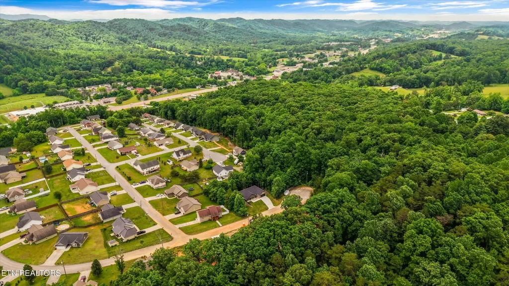 375 Signet Lane Maynardville TN 37807