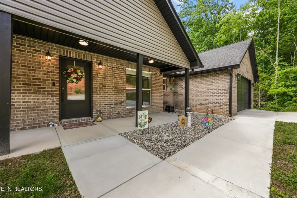 375 Signet Lane Maynardville TN 37807