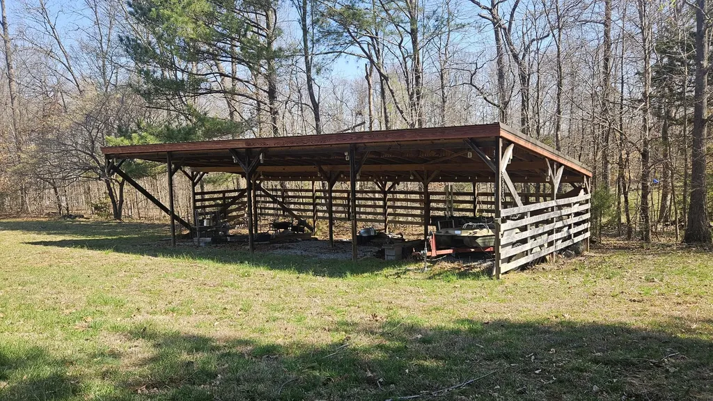 2769 New Hall Road Greenbrier TN 37073