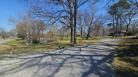 2769 New Hall Road Greenbrier TN 37073