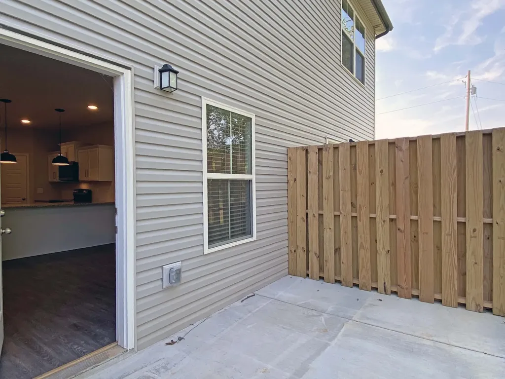220 Drayton Drive #B Clarksville TN 37042