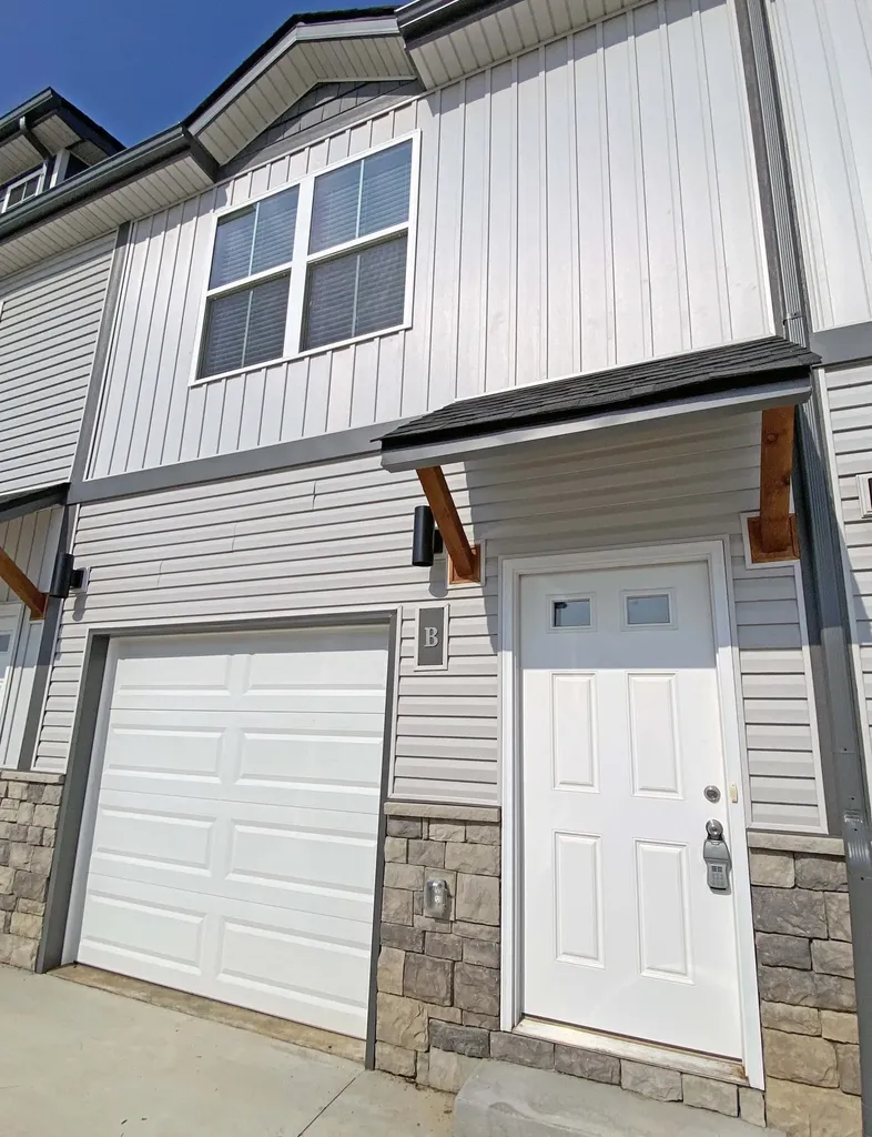 220 Drayton Drive #B Clarksville TN 37042